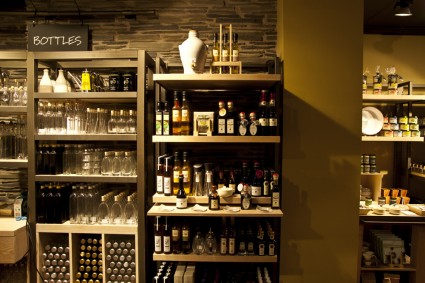 Opening Oil & Vinegar Adam_17