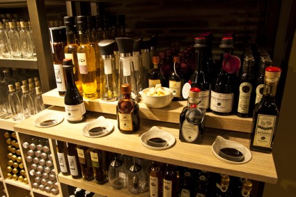 Opening Oil & Vinegar Adam_40