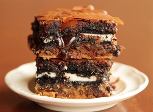 Ultimate-Chocolate-Chip-Cookie-n-Oreo-Fudge-Brownie-Bar-08