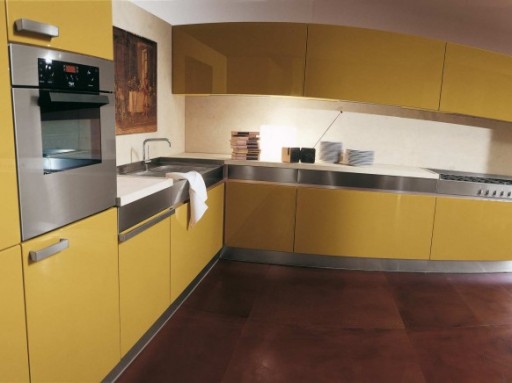 Rossana-yellow-kitchen-582x436