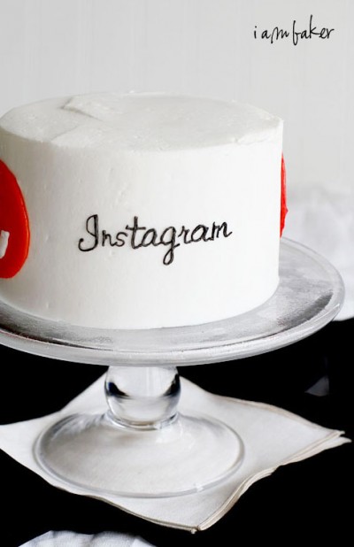 2012_02_28_999_11.instagram-cake-logo3-400x618