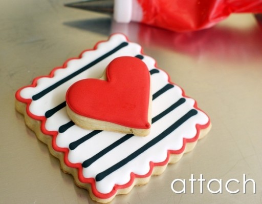 stripeyheartsattachtext