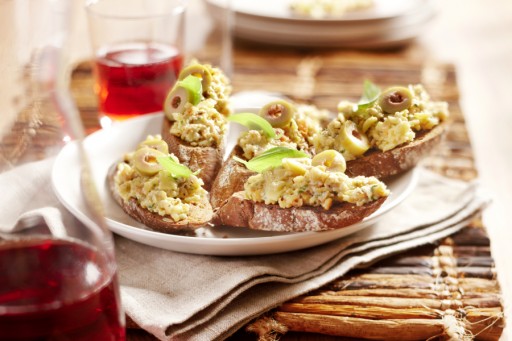 Crostini's met smeüige kaaspesto