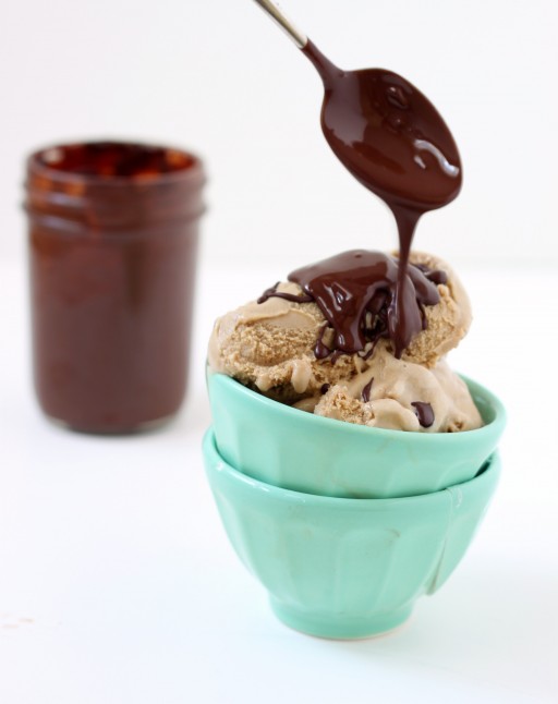 Pouring-homemade-magic-shell-on-ice-cream