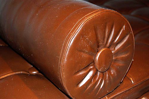 chocolate-couch2-2