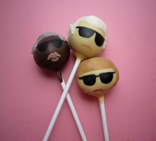 anna-wintour-karl-lagerfeld-andre-leon-talley-cake-pops-molly-bakes-cupcakes