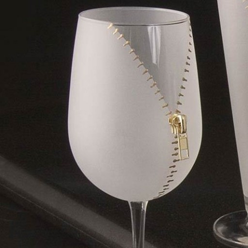 30-of-the-Most-Creative-Unique-Ridiculous-Wine-Glasses.-9