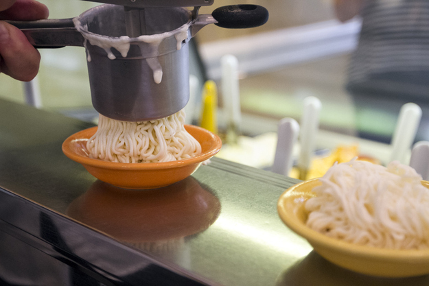 veerboot Vergelden Cusco Spaghetti-ijs: smakelijk of niet? - Culy