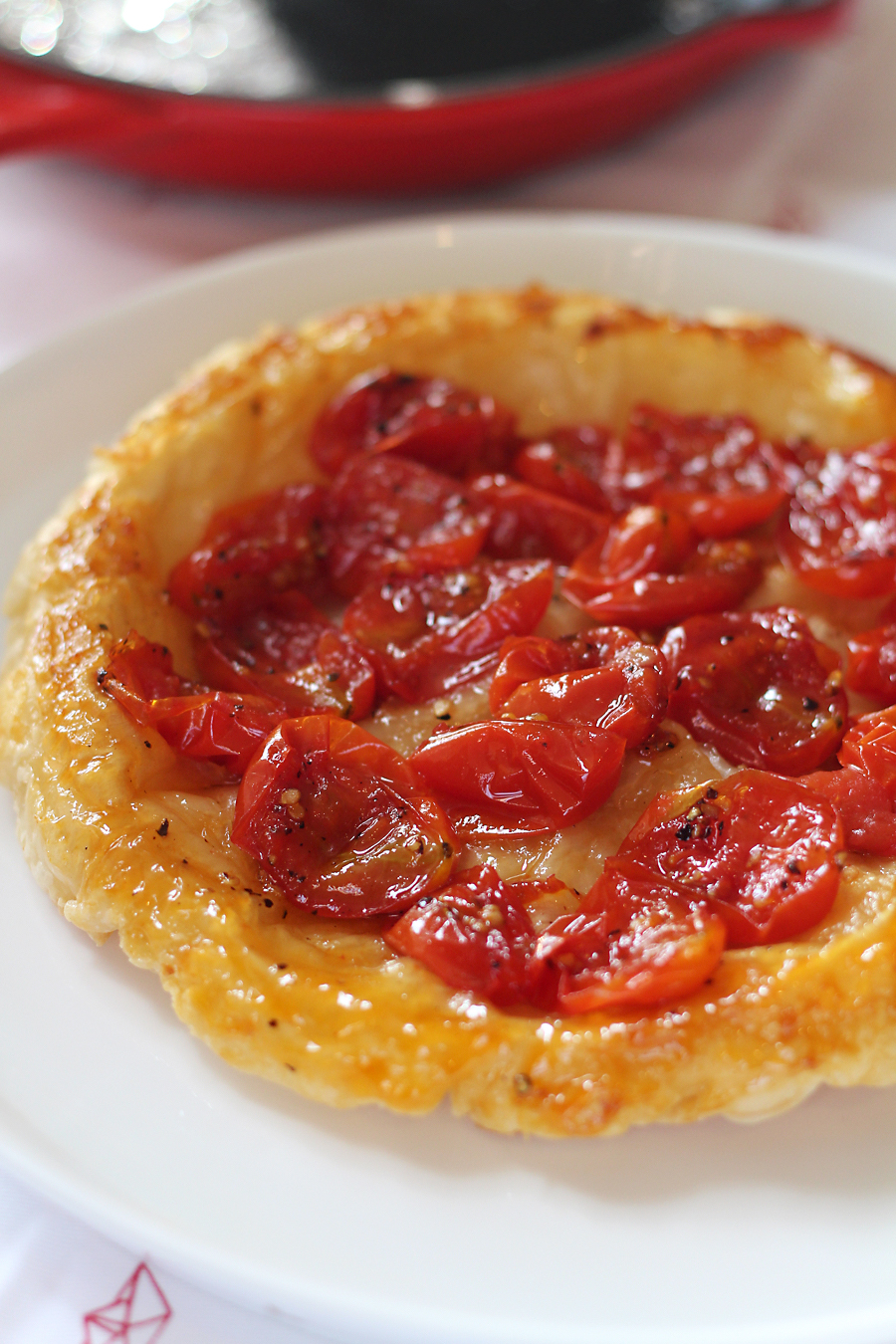 De tomaten tarte tatin die bijna mislukte (maar toch goddelijk lekker ...