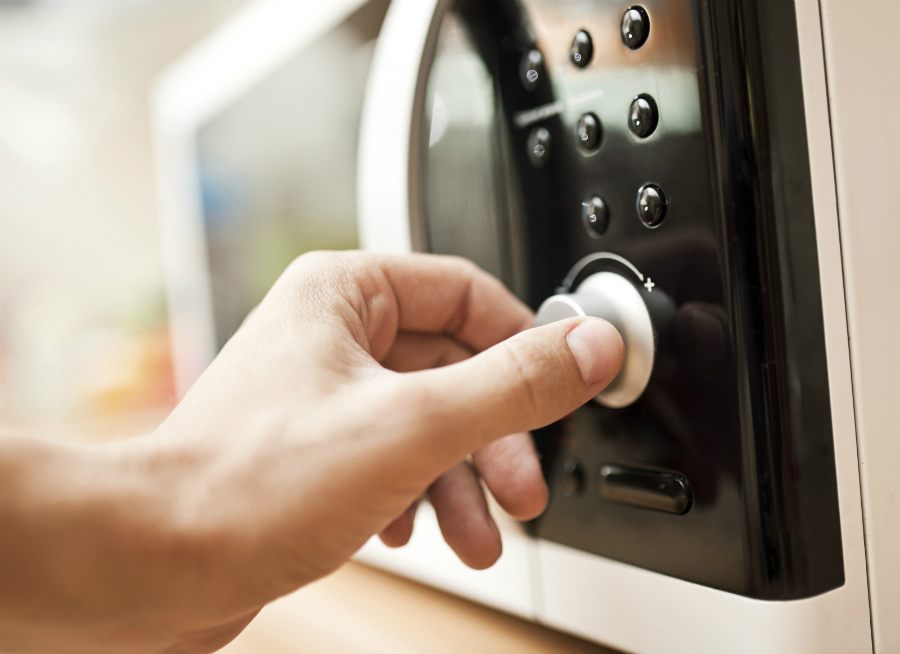 Eten opwarmen in de magnetron: zo doe je dat (en zo niet) - Culy