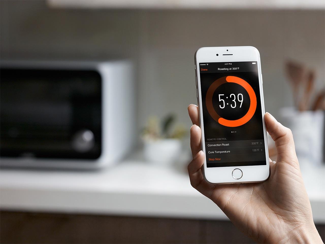 Deze smart oven heeft een ingebouwde camera én herkent je eten Culy