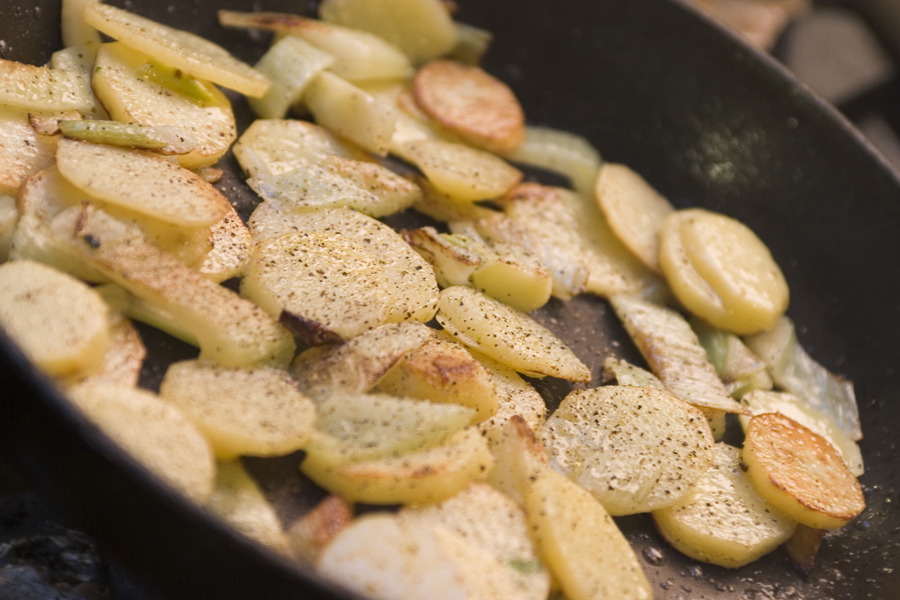 Zo maak je de perfecte gebakken aardappels - Culy