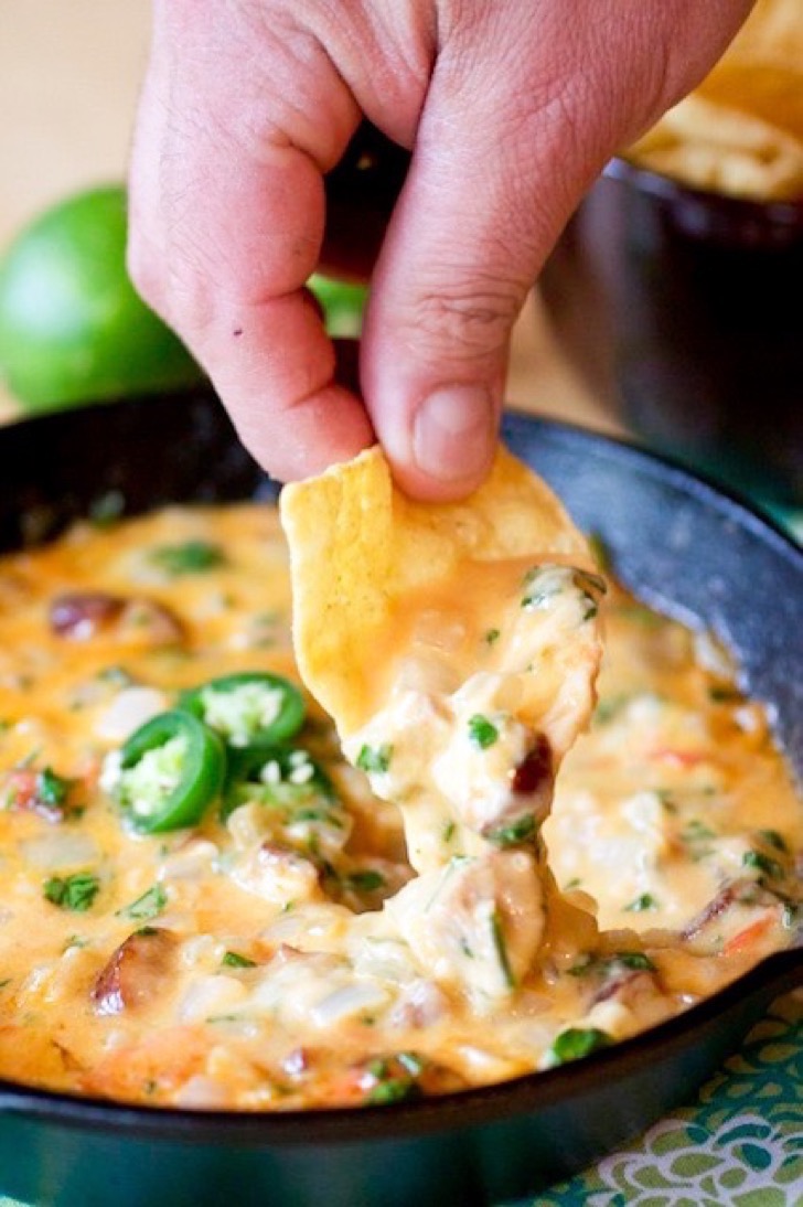 Queso fundido Mexicaanse gesmolten kaas met spicy chorizo Culy