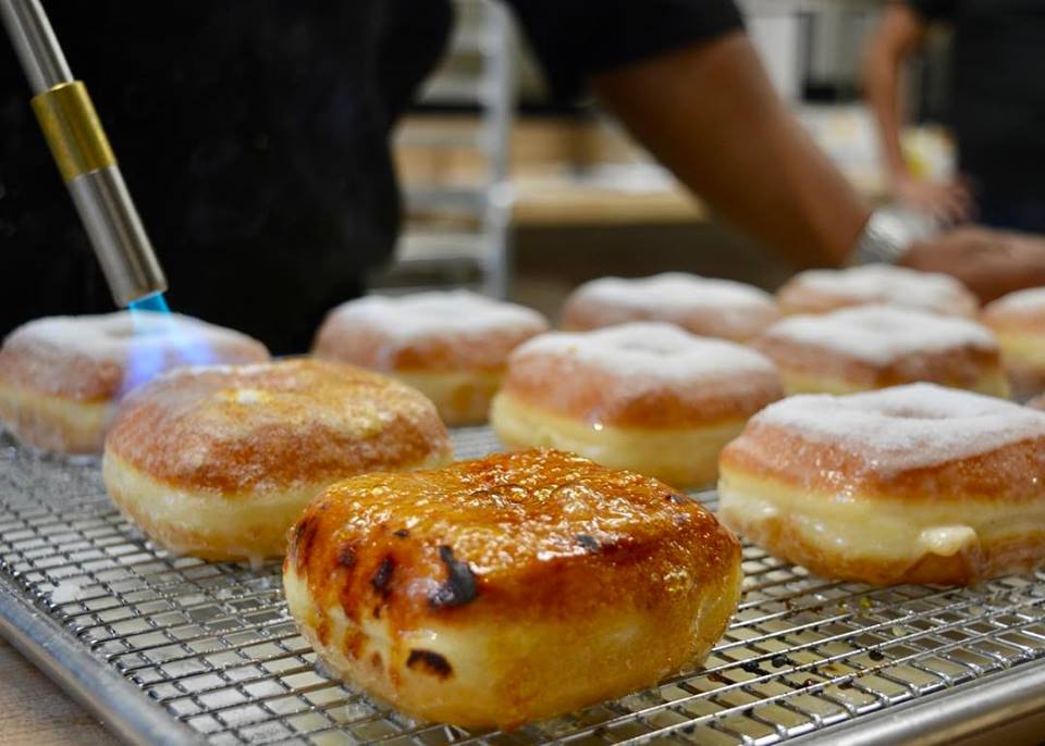 crème brûlée donuts