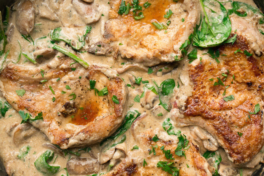 karbonaadjes in champignonsaus