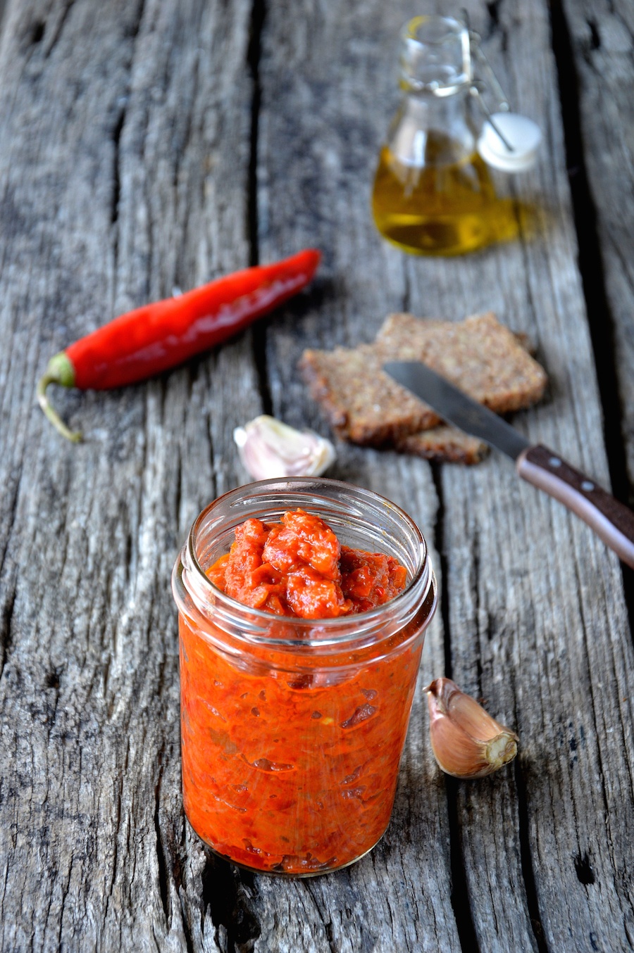 Ajvar: een superlekkere saus van paprika en aubergine - Culy