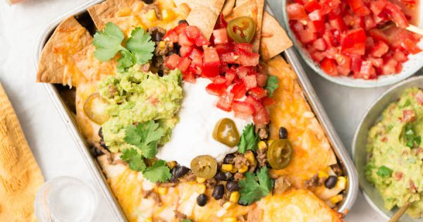 Nacho's met gehakt en kaas uit de oven