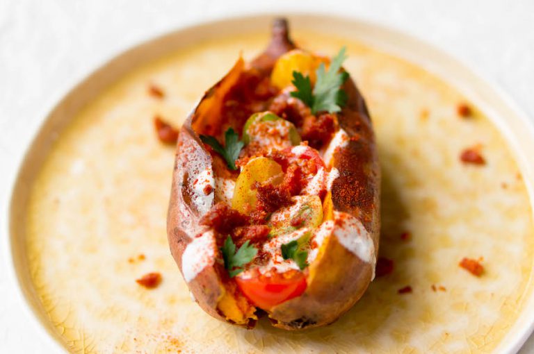 Gevulde zoete aardappel met chorizo