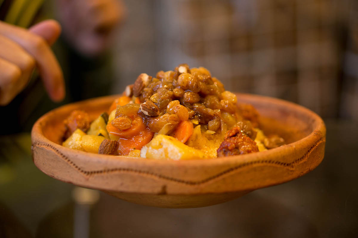 Couscousbar in AmsterdamOost voorziet je van traditionele couscous
