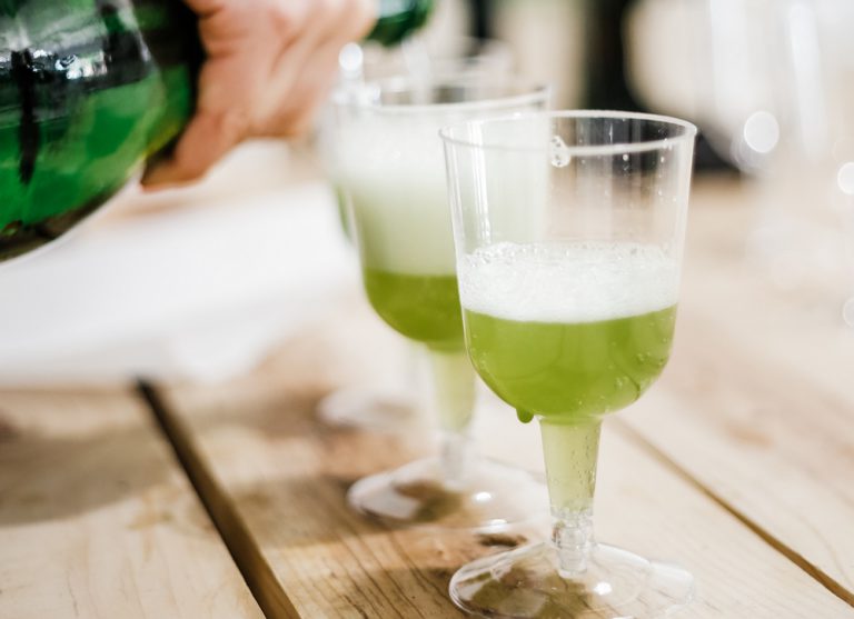 Afbeelding van absint groene drank