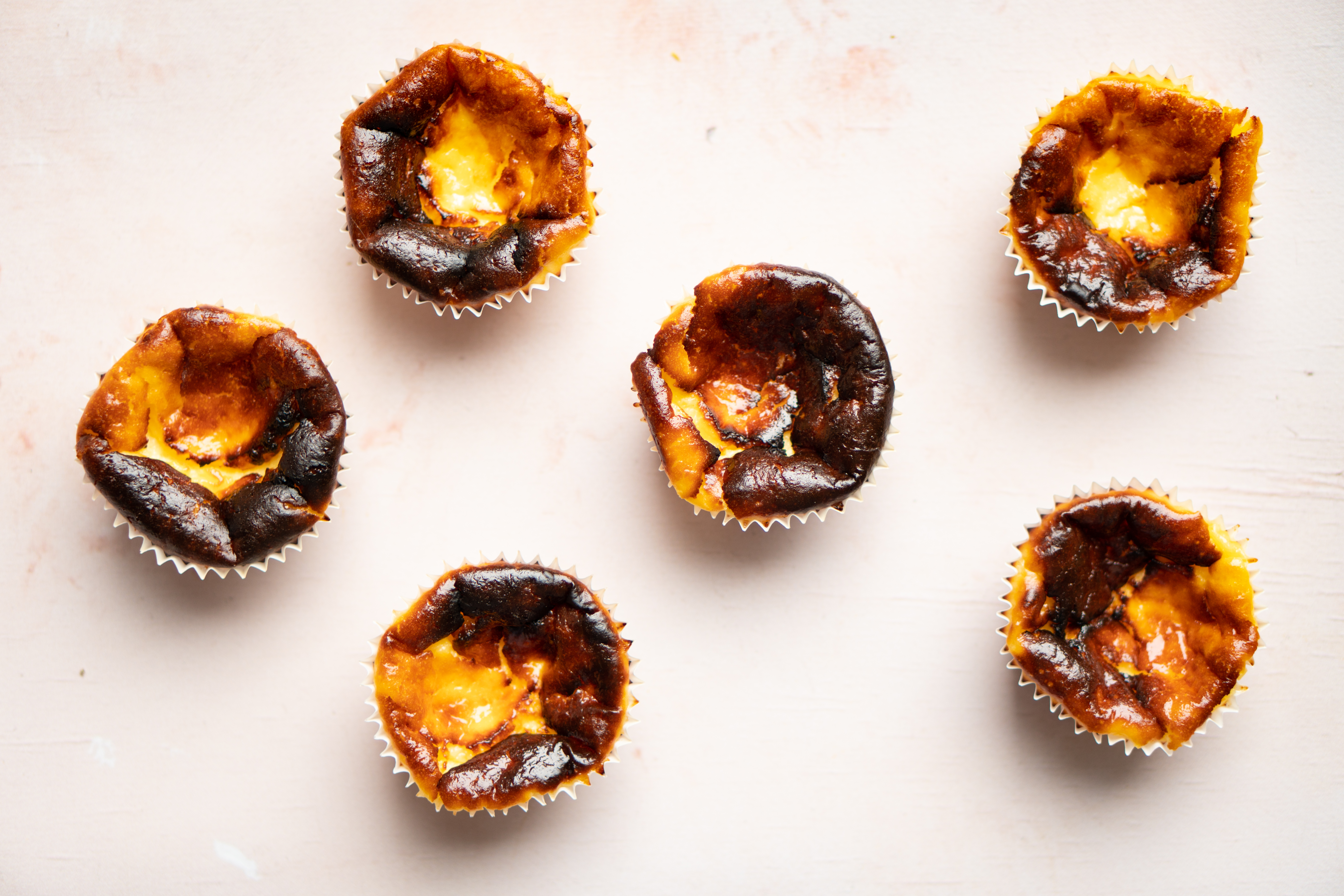 Mini Baskische burnt cheesecakes