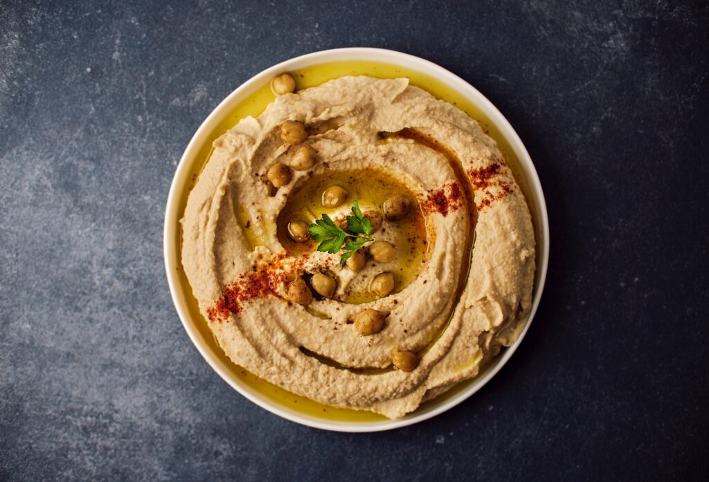 Zelfgemaakte hummus: zo wordt 'ie het allerlekkerste - Culy.nl