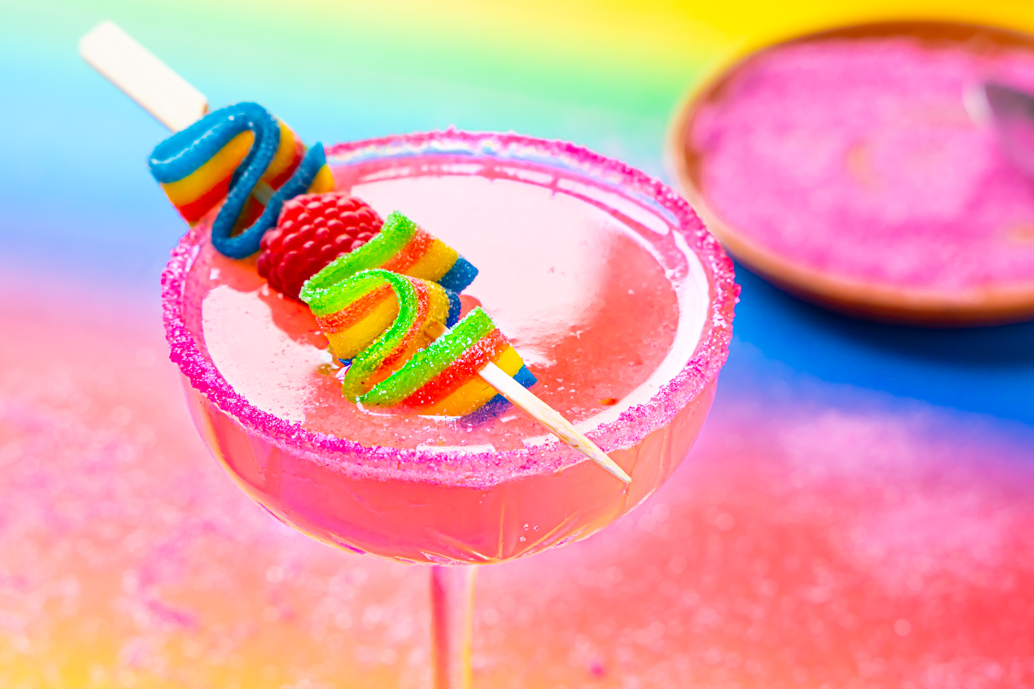 Regenboog cocktail voor de pride