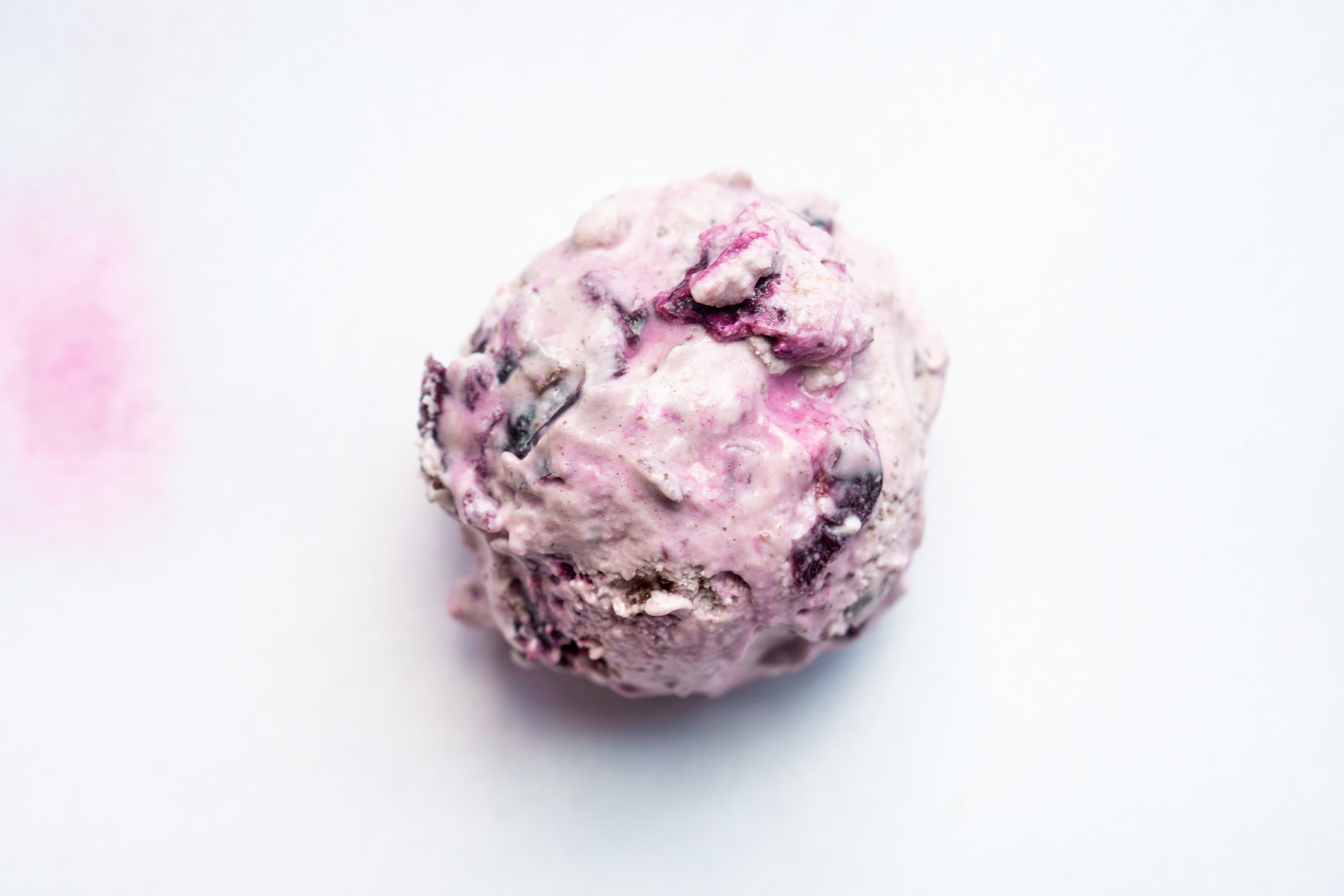 Makkelijk kersenijs maken zonder ijsmachine