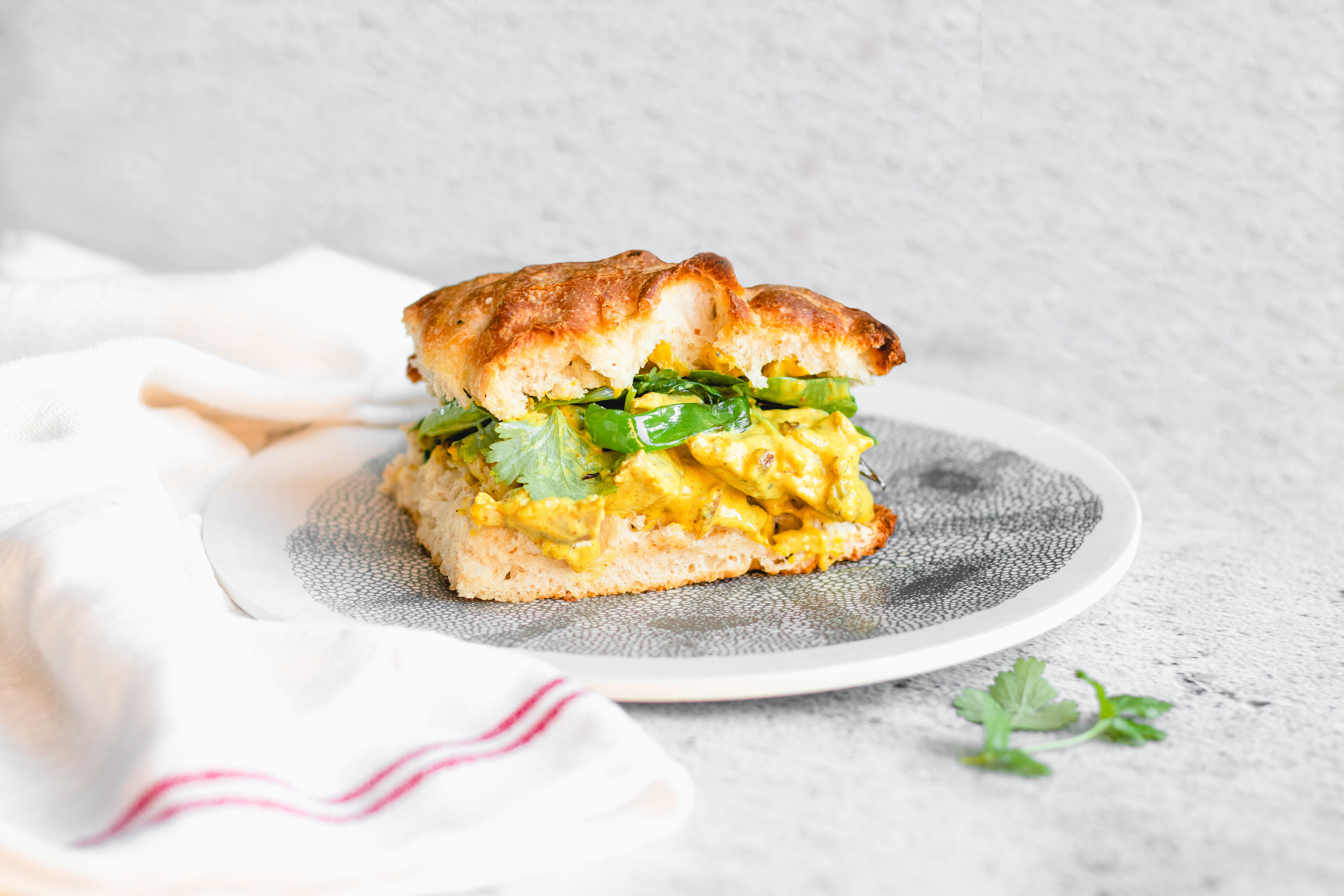 Broodje kipkerrie / kipkerriesalade