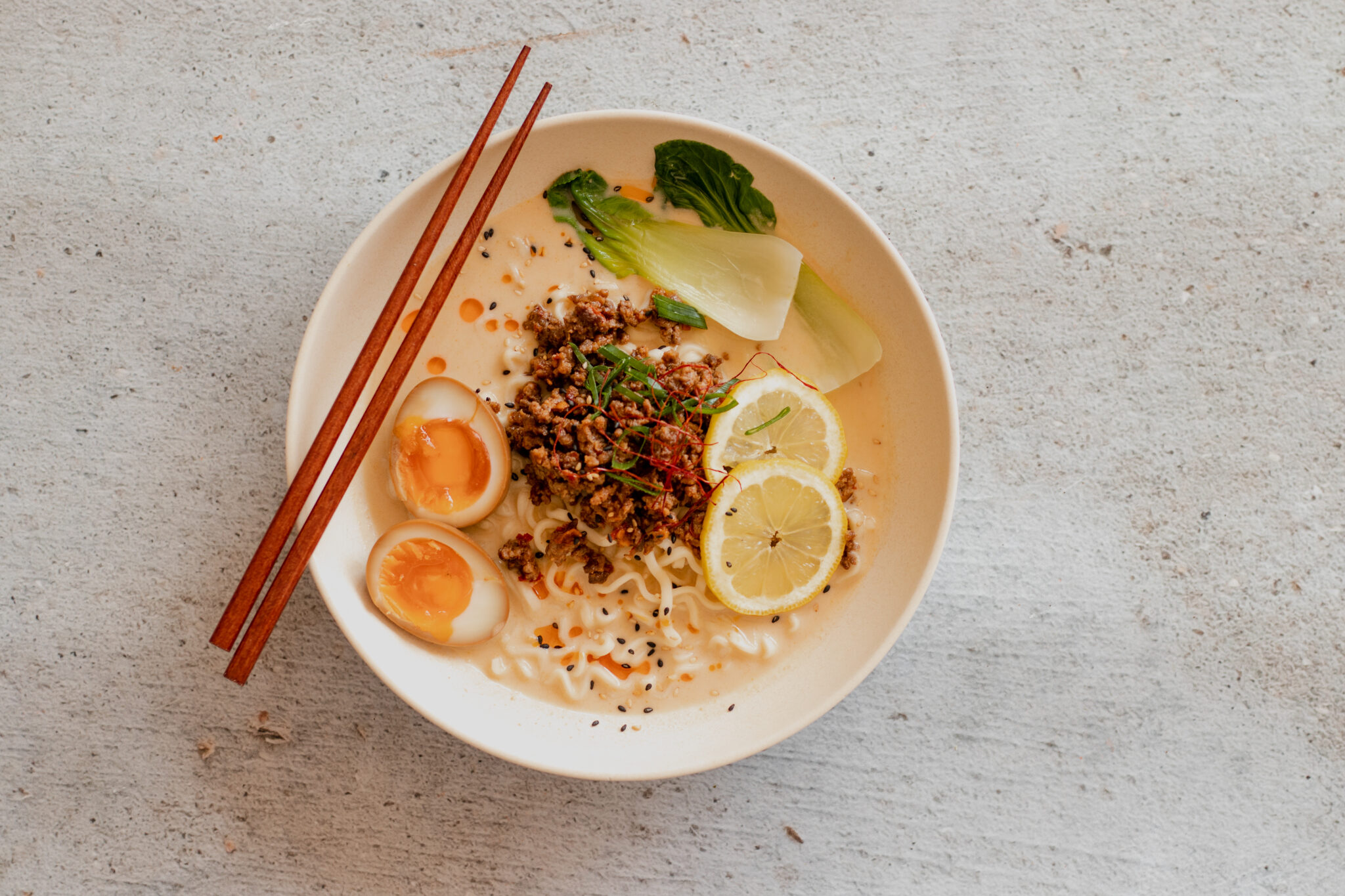 Makkelijke ramen bowl tantanmen