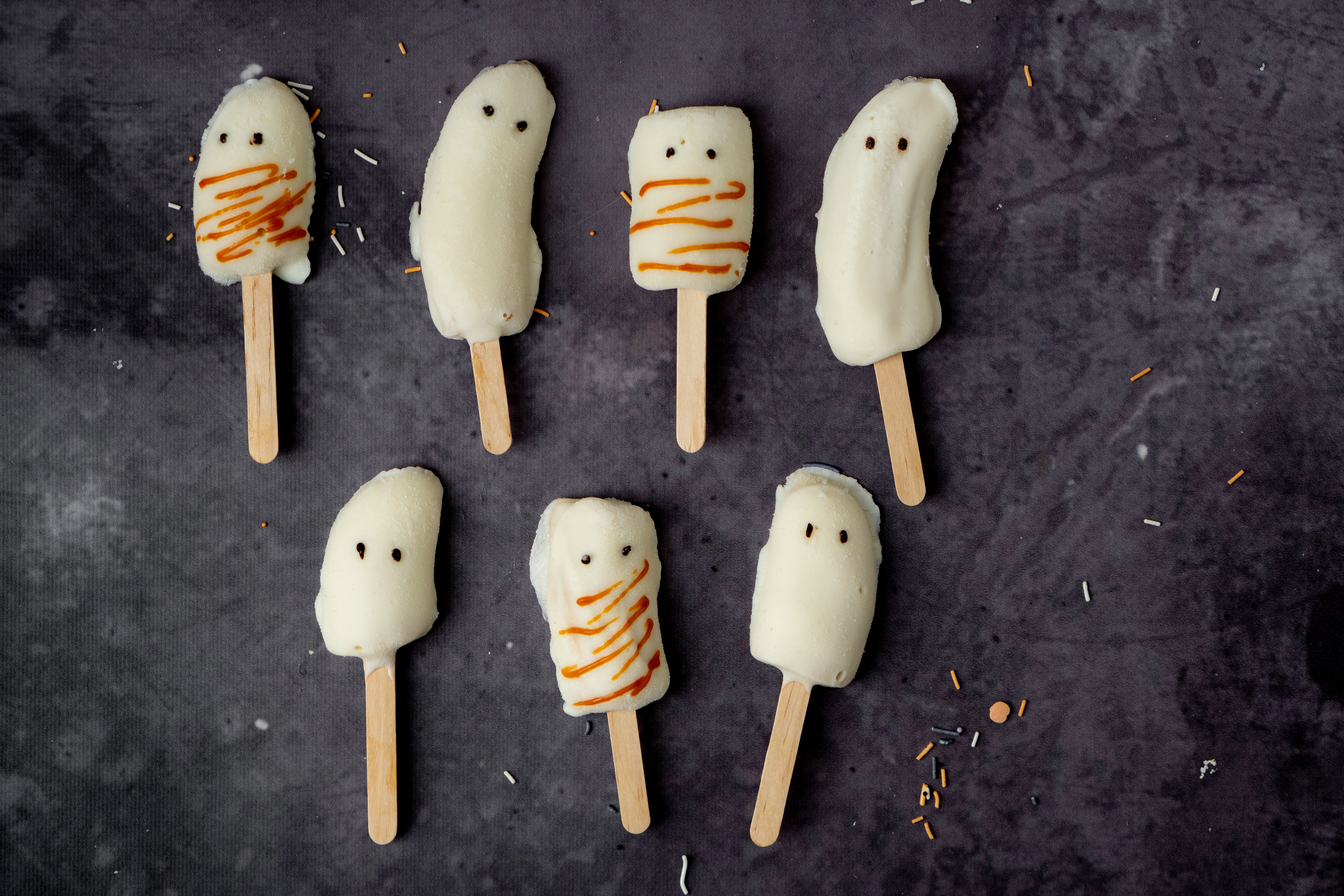 Bananenijsjes maken Halloween