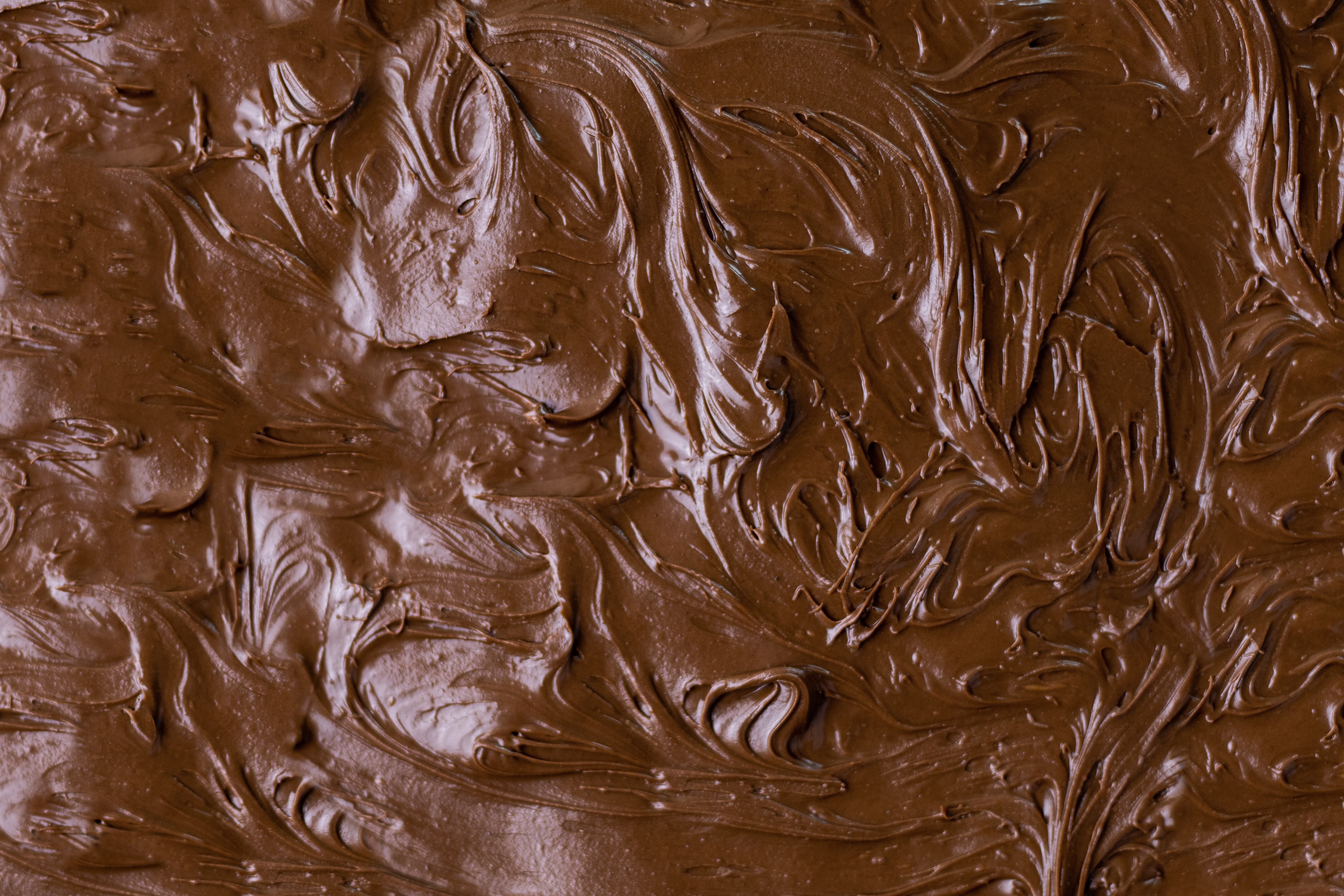 chocoladetaart met wijn stock unsplash