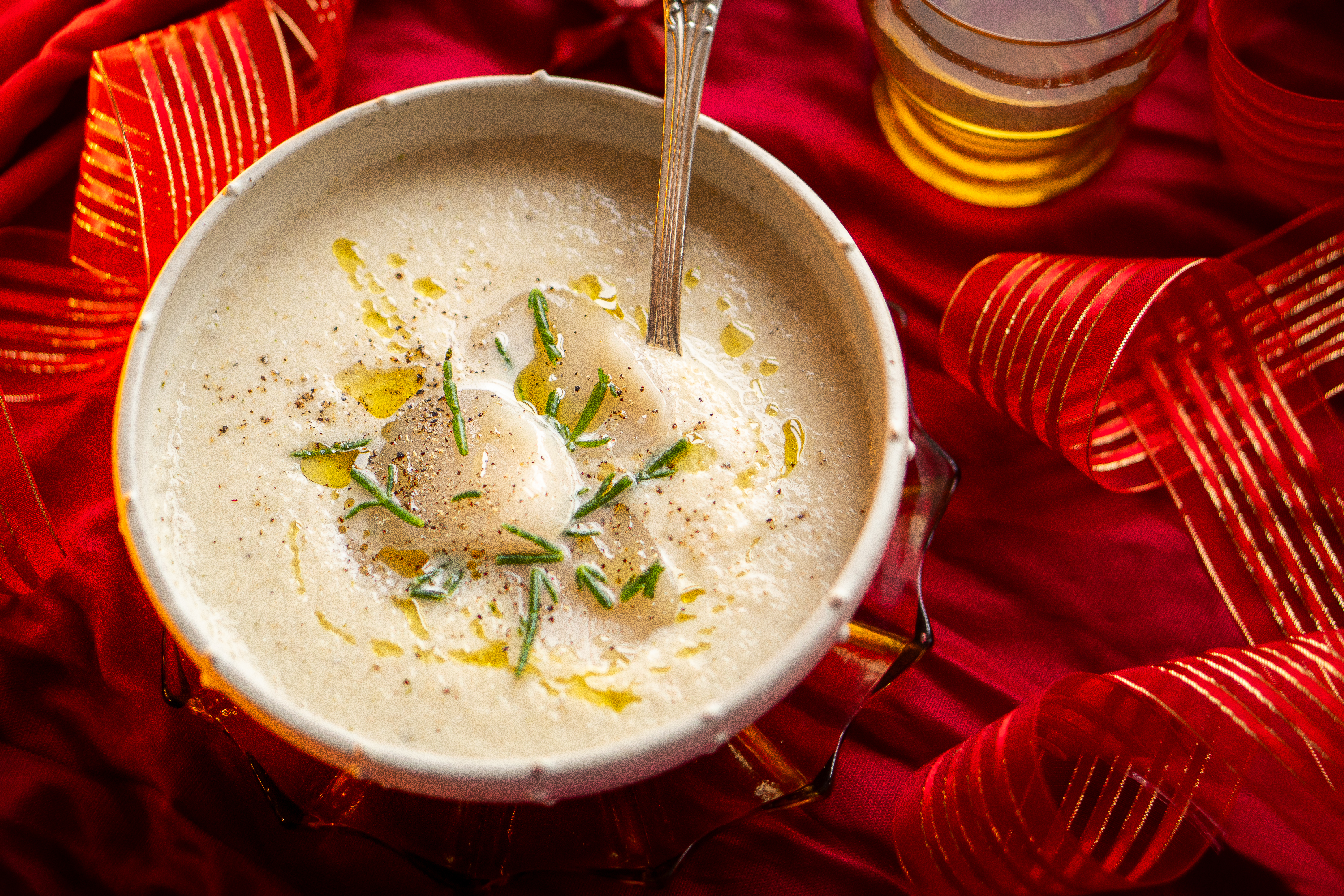 Knolselderijsoep met coquilles voor kerst