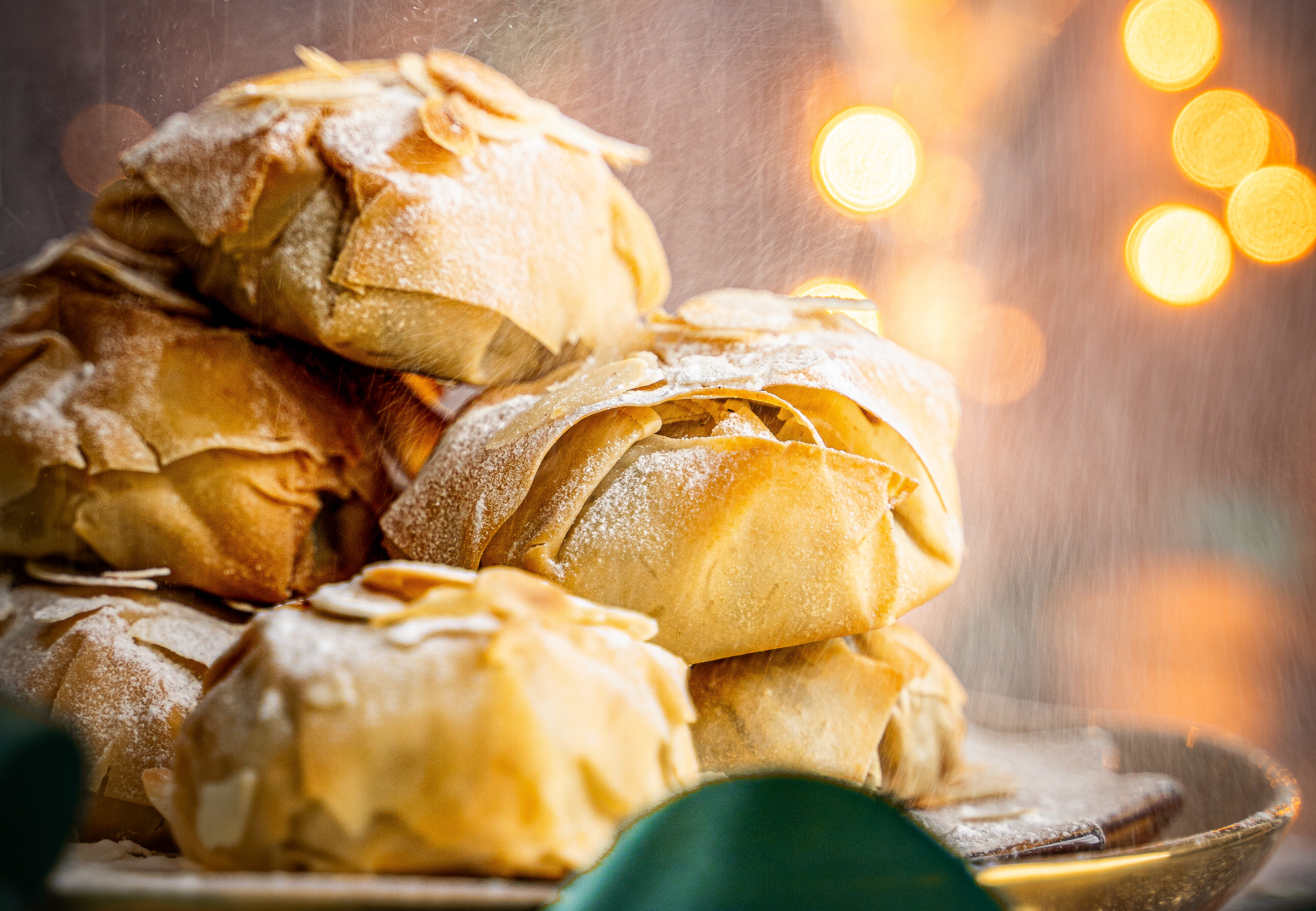 Mini pastilla's van filodeeg als hapje voor oud en nieuw