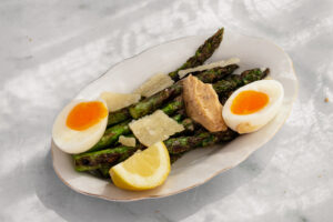 Gegrilde groene asperges | groene asperges grillen