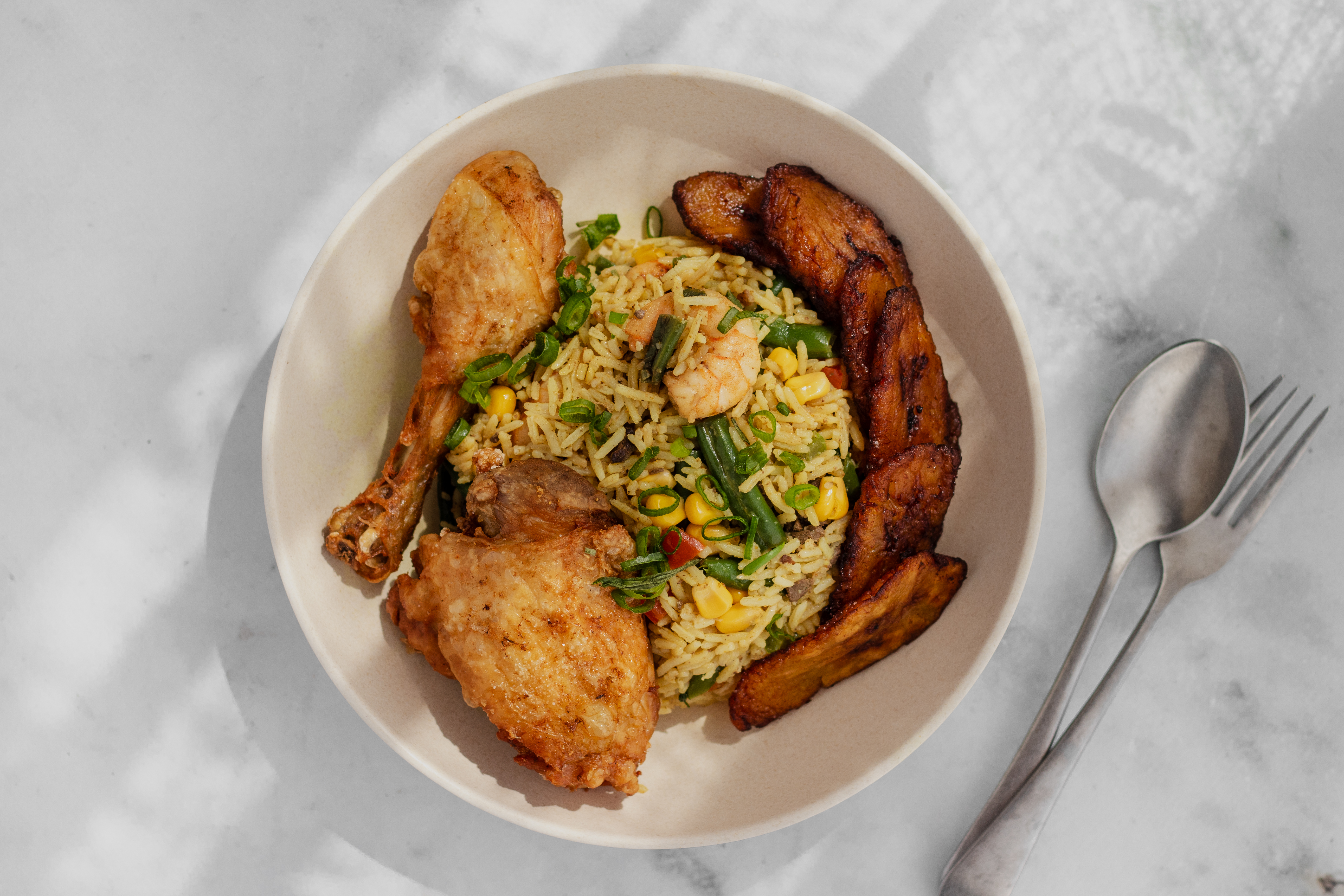 Nigerian fried rice / Nigeriaanse gebakken rijst met kip