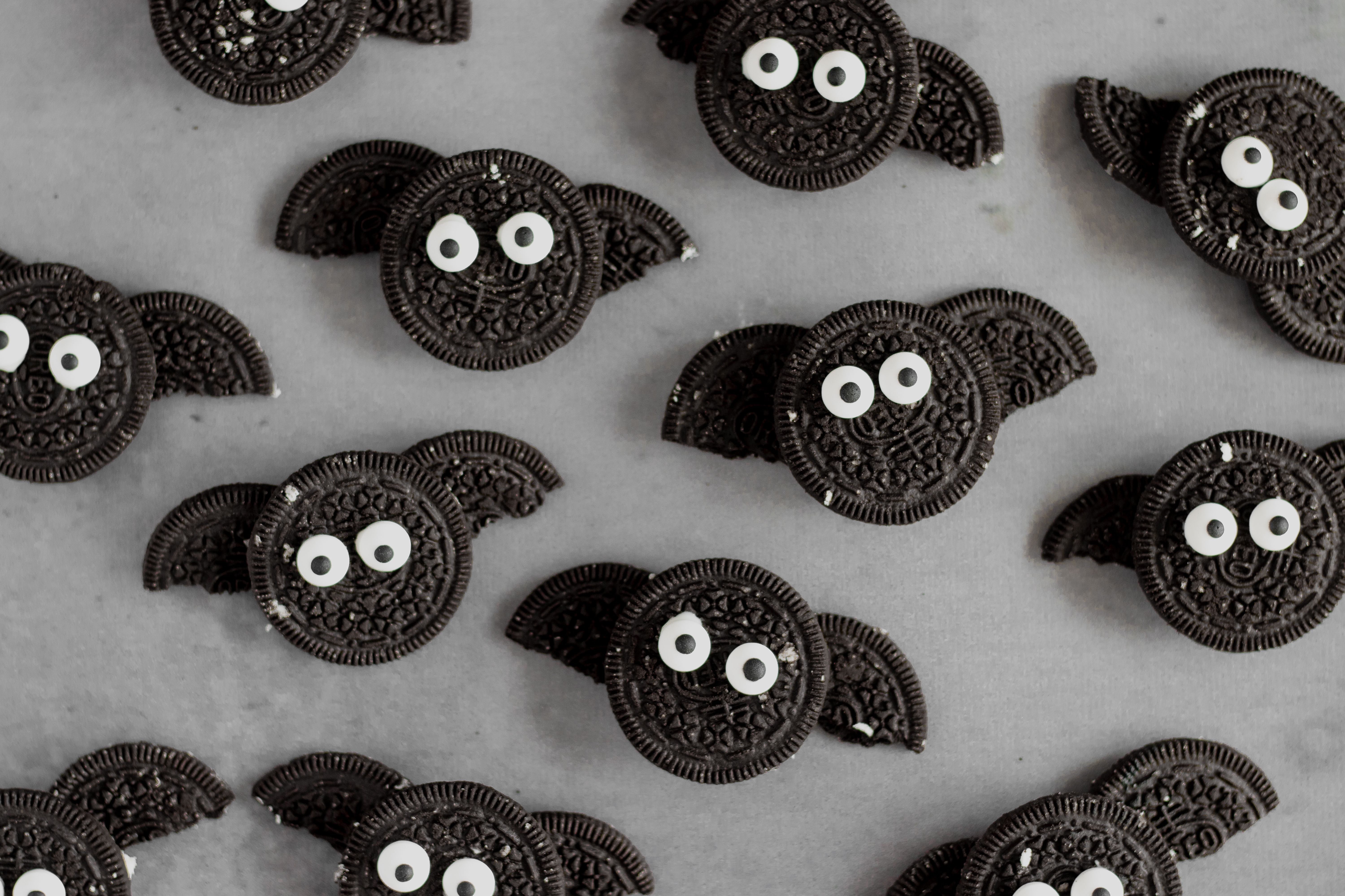 Oreo vleermuizen voor Halloween | Halloween koekjes | hapjes tijdens de feestdagen