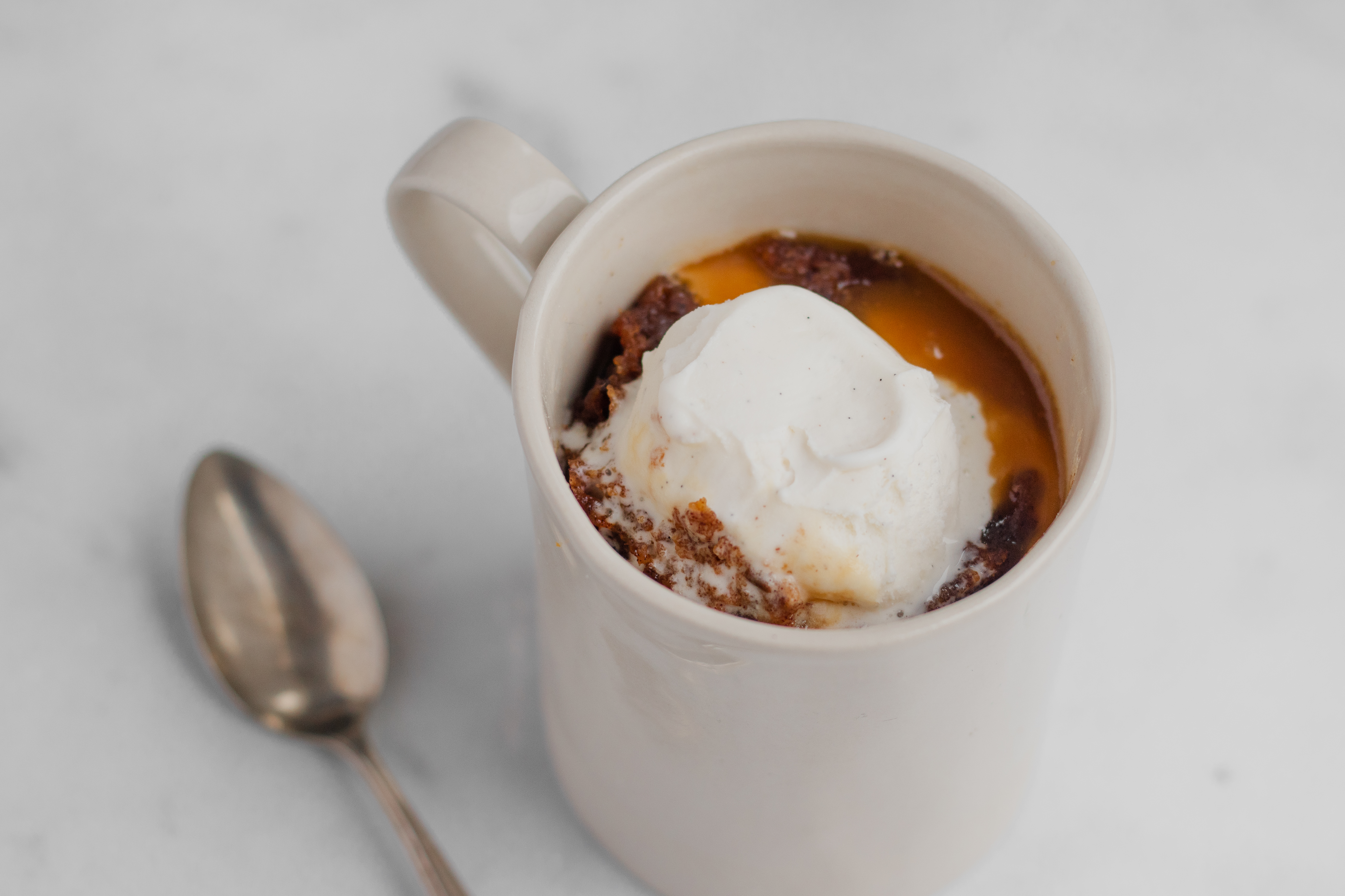 Sticky toffee mugcake