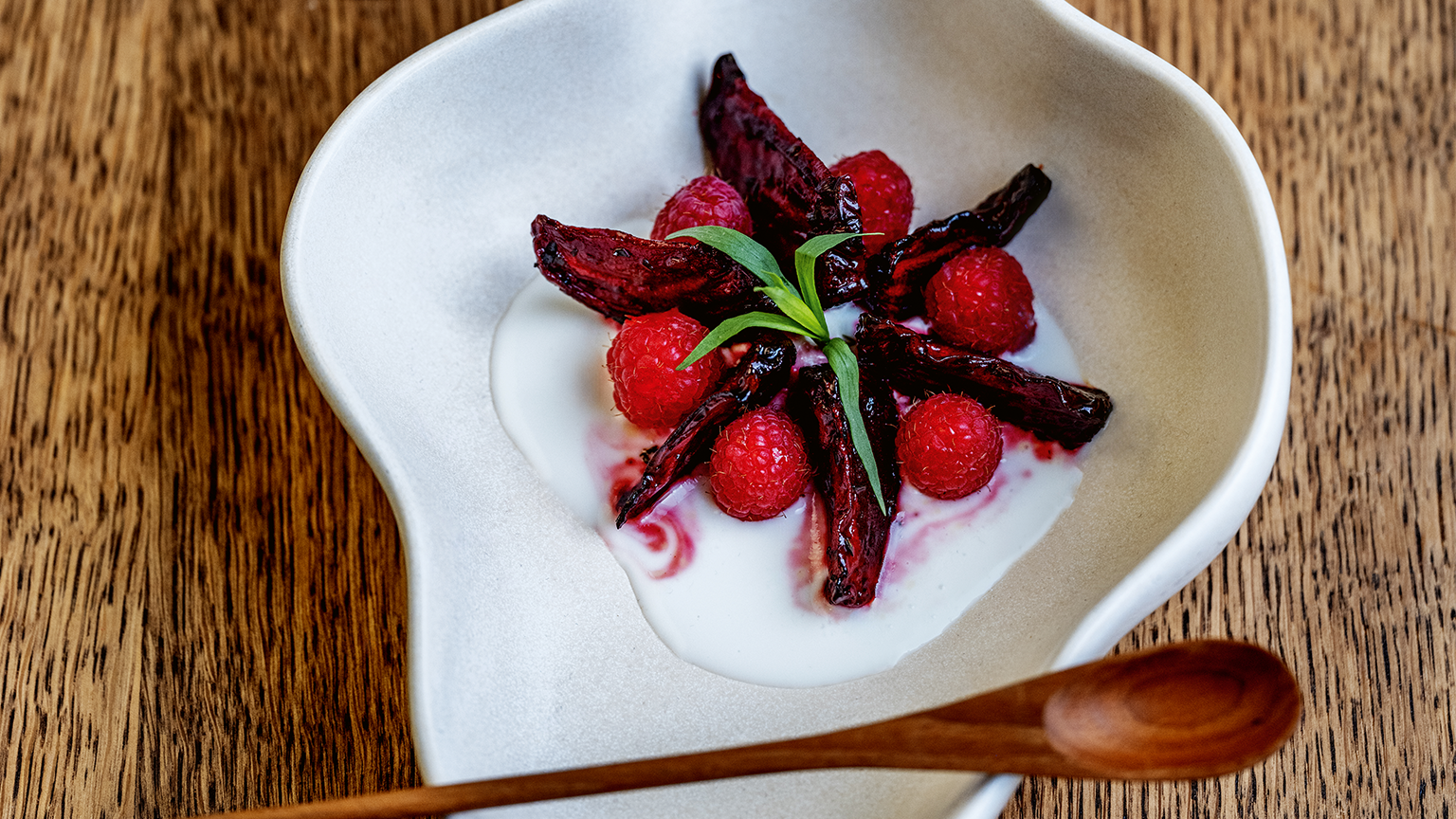 dessert met rode biet